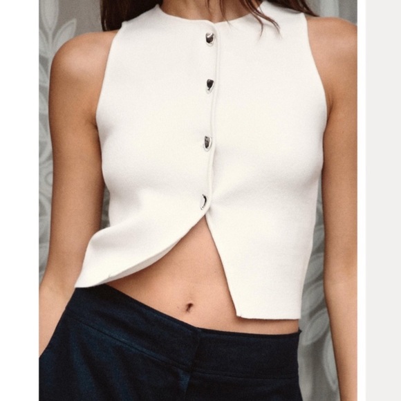 Zara Tops - Zara White Button-Up Crop Top